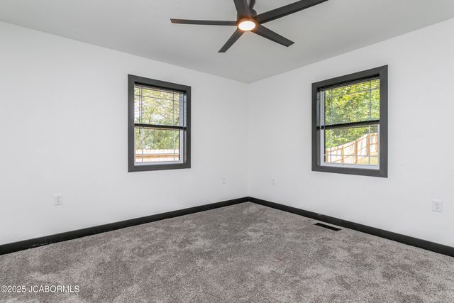 2901 KENBORG, Jefferson City, MO 65109