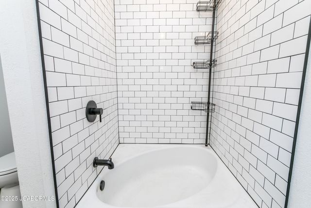 2901 KENBORG, Jefferson City, MO 65109