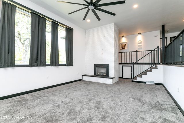 2901 KENBORG, Jefferson City, MO 65109