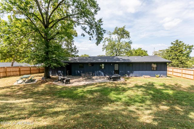 2901 KENBORG, Jefferson City, MO 65109