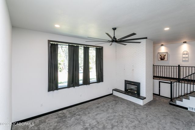 2901 KENBORG, Jefferson City, MO 65109