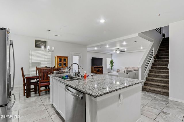 540 OAKMONT, El Paso, TX 79928