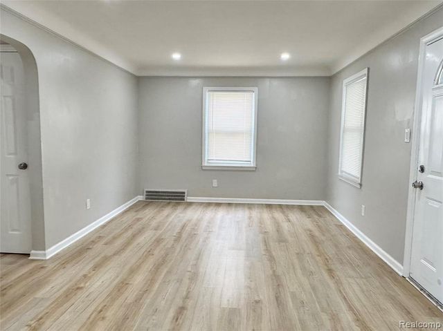 24730 Oxford Street, Dearborn, MI 48124