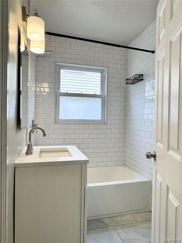 24730 Oxford Street, Dearborn, MI 48124