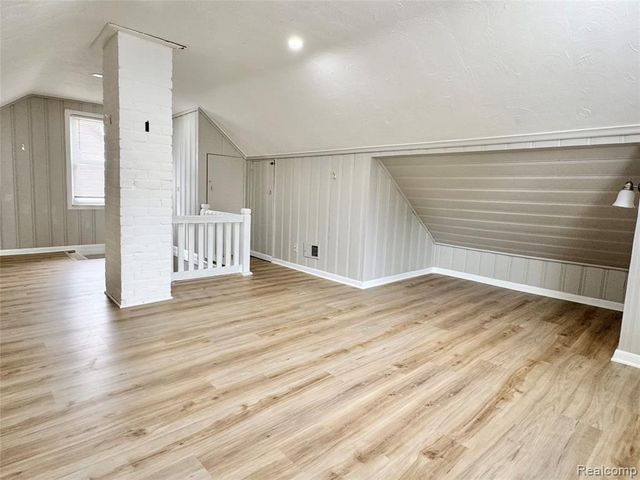 24730 Oxford Street, Dearborn, MI 48124