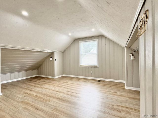 24730 Oxford Street, Dearborn, MI 48124