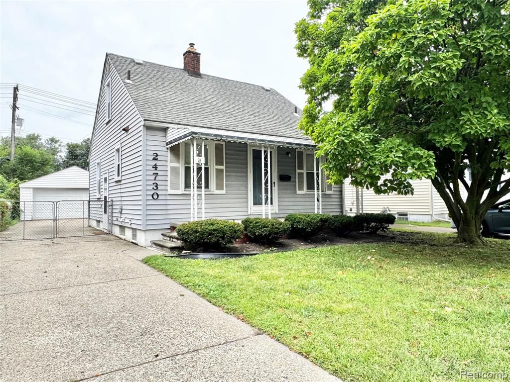 24730 Oxford Street, Dearborn, MI 48124