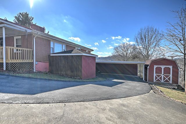 305 Belmont Drive, Bristol, TN 37620