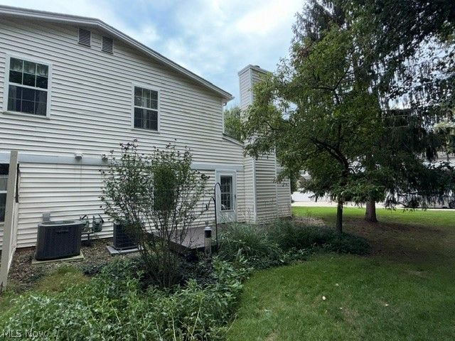 691 S Point Trail, Berea, OH 44017