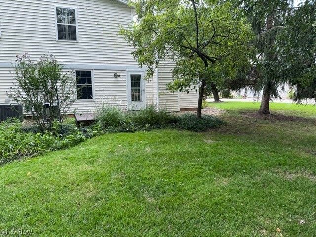 691 S Point Trail, Berea, OH 44017