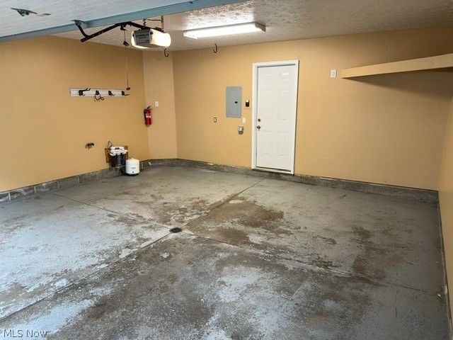 691 S Point Trail, Berea, OH 44017