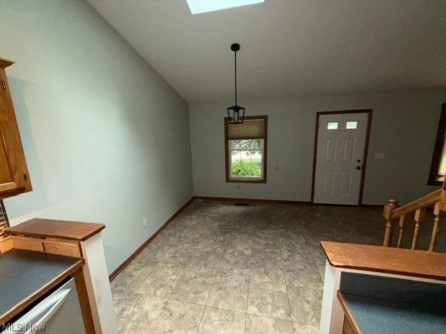 691 S Point Trail, Berea, OH 44017