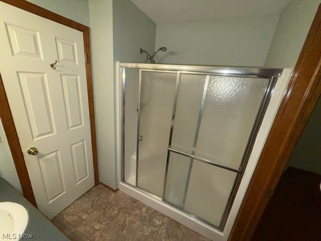 691 S Point Trail, Berea, OH 44017