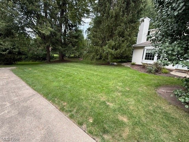 691 S Point Trail, Berea, OH 44017