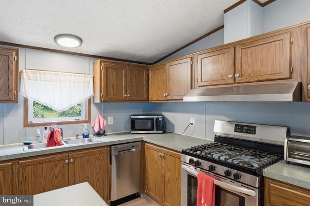 1 ORCHARD LN, Spring City, PA 19475