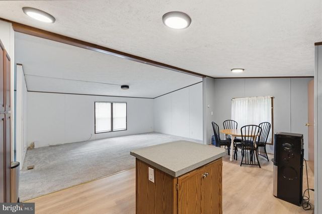 1 ORCHARD LN, Spring City, PA 19475