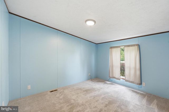 1 ORCHARD LN, Spring City, PA 19475