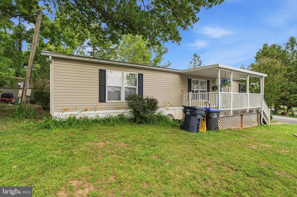 1 ORCHARD LN, Spring City, PA 19475