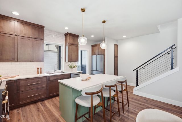 1548 NW Elgin Avenue 1 & 2, Bend, OR 97703