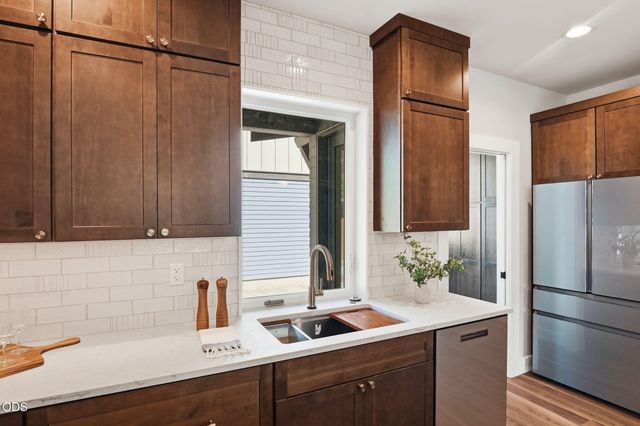 1548 NW Elgin Avenue 1 & 2, Bend, OR 97703