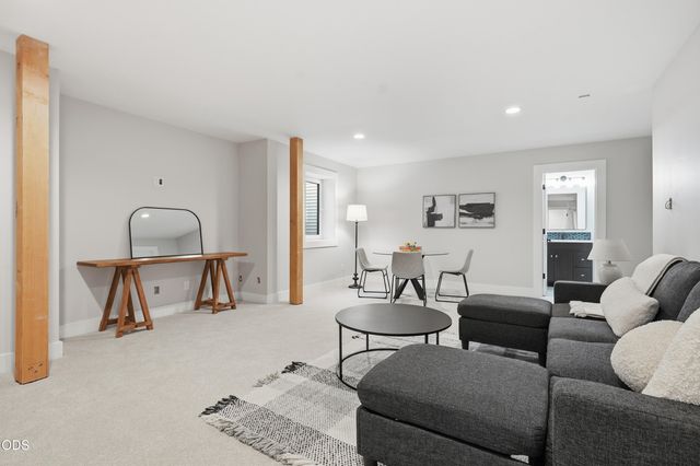 1548 NW Elgin Avenue 1 & 2, Bend, OR 97703