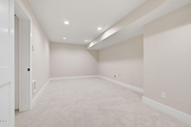 1548 NW Elgin Avenue 1 & 2, Bend, OR 97703