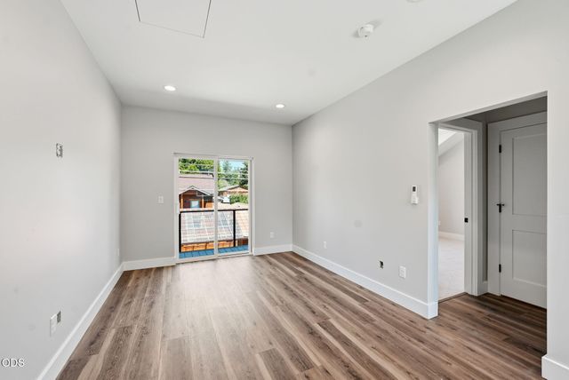 1548 NW Elgin Avenue 1 & 2, Bend, OR 97703