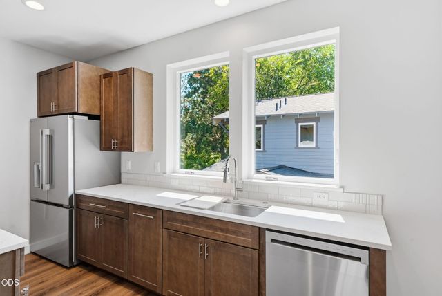 1548 NW Elgin Avenue 1 & 2, Bend, OR 97703