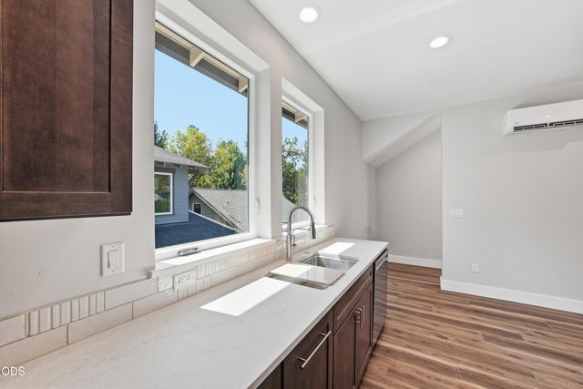 1548 NW Elgin Avenue 1 & 2, Bend, OR 97703