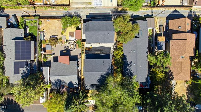 1548 NW Elgin Avenue 1 & 2, Bend, OR 97703