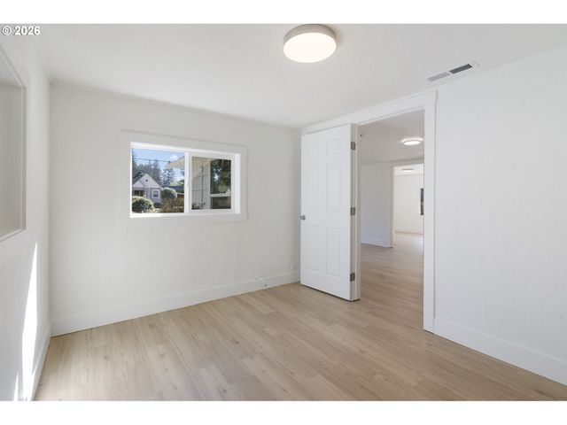 1065 9TH St, Washougal, WA 98671