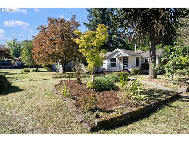 1065 9TH St, Washougal, WA 98671