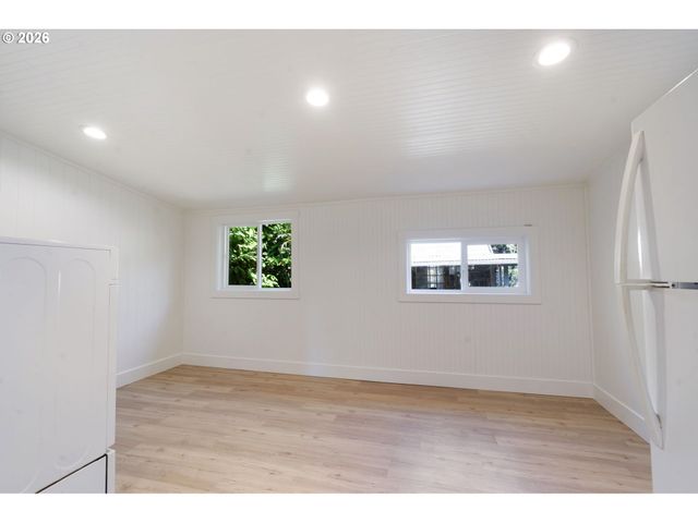 1065 9TH St, Washougal, WA 98671
