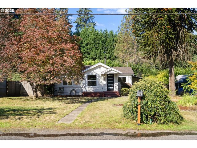 1065 9TH St, Washougal, WA 98671