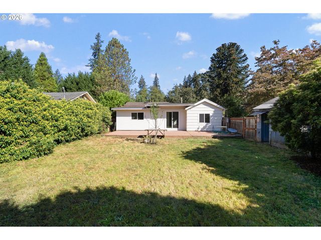 1065 9TH St, Washougal, WA 98671