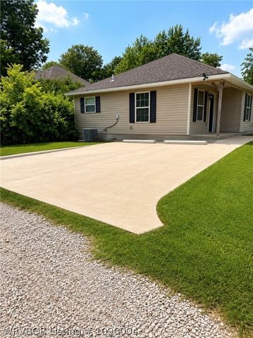 2101 J Street, Fort Smith, AR 72901