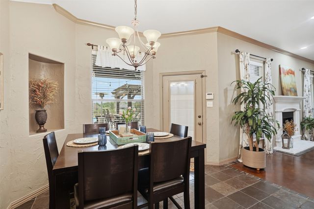 217 Silver Rose Boulevard, Burleson, TX 76028