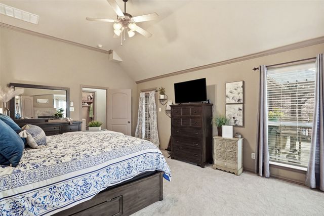 217 Silver Rose Boulevard, Burleson, TX 76028