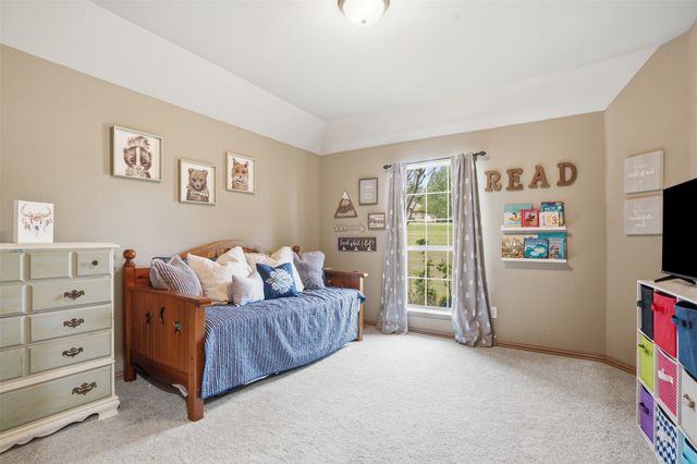 217 Silver Rose Boulevard, Burleson, TX 76028