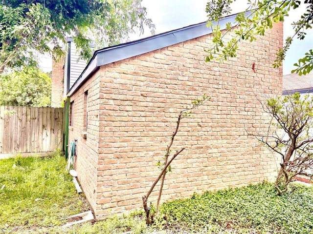 11635 Ridge Run Drive, Houston, TX 77064