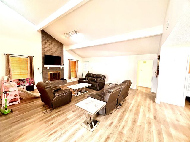 11635 Ridge Run Drive, Houston, TX 77064