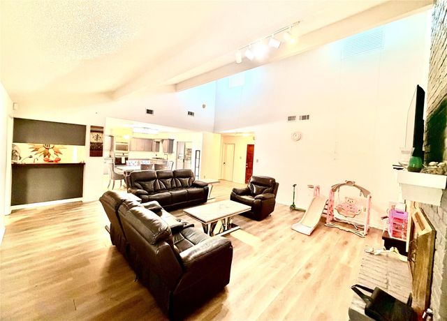 11635 Ridge Run Drive, Houston, TX 77064