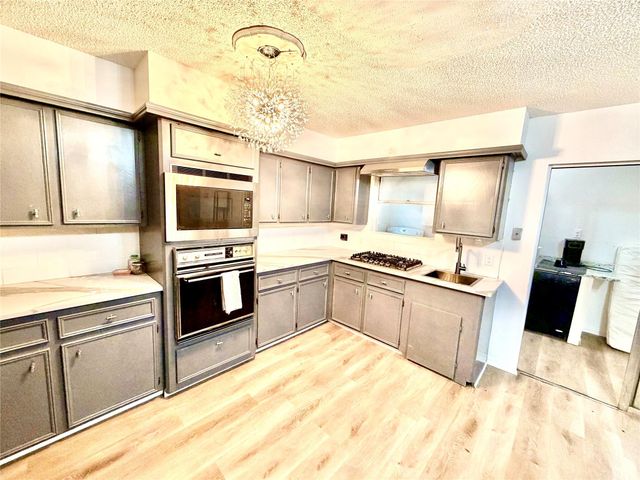 11635 Ridge Run Drive, Houston, TX 77064