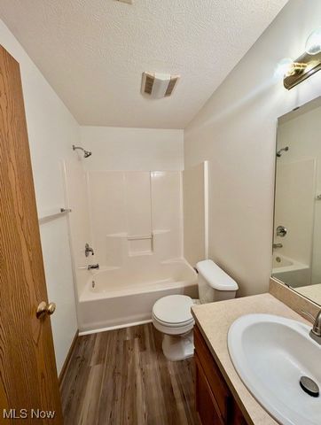 426 Oakwood C, Wadsworth, OH 44281