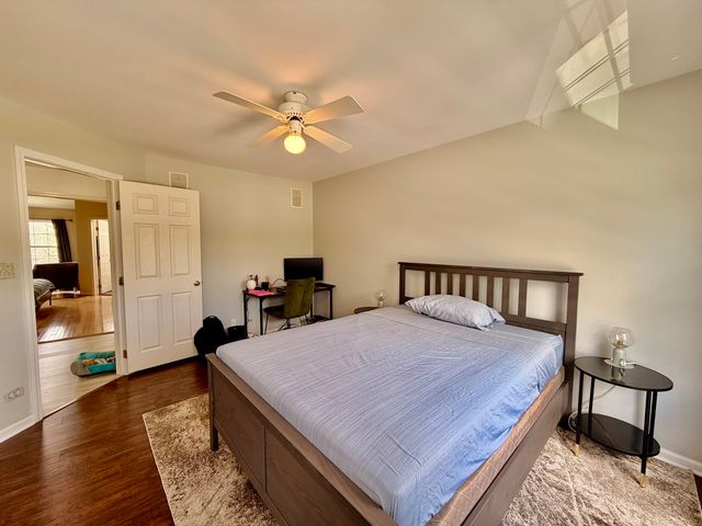 1535 Chatfield Court, Roselle, IL 60172