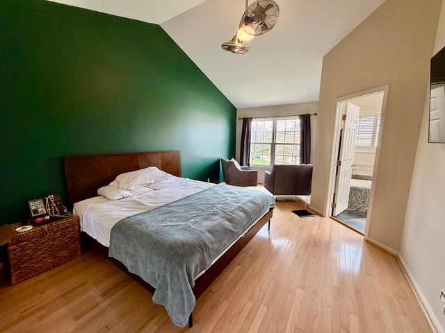 1535 Chatfield Court, Roselle, IL 60172