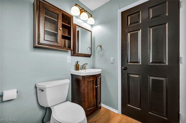 28523 Holly Drive, Olmsted Twp, OH 44070