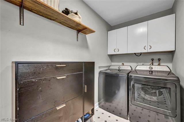 28523 Holly Drive, Olmsted Twp, OH 44070