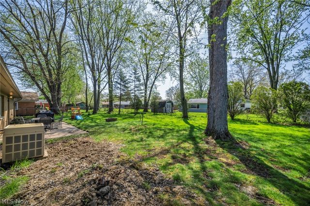 28523 Holly Drive, Olmsted Twp, OH 44070