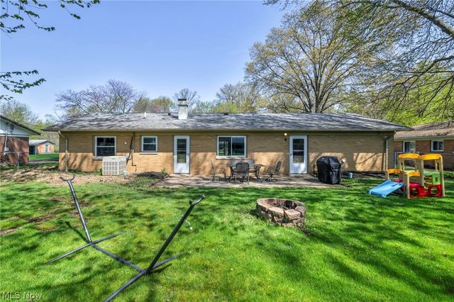 28523 Holly Drive, Olmsted Twp, OH 44070